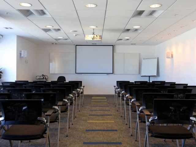 04_DELOITTE